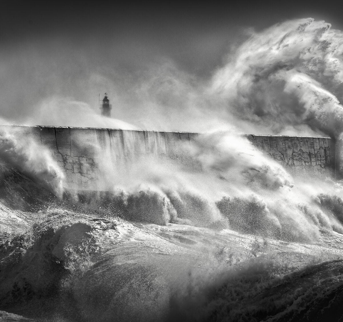 storm hitting Newhaven Harbour 2 1